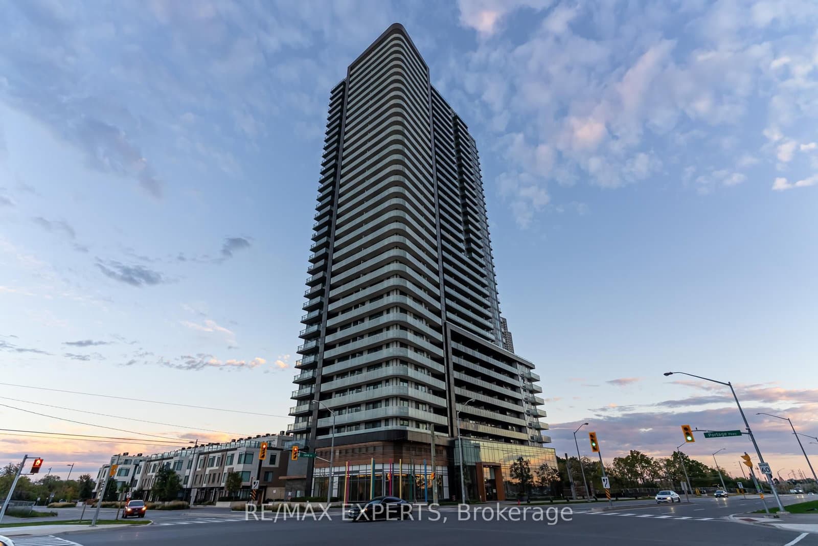 #2106 - 7895 Jane Street