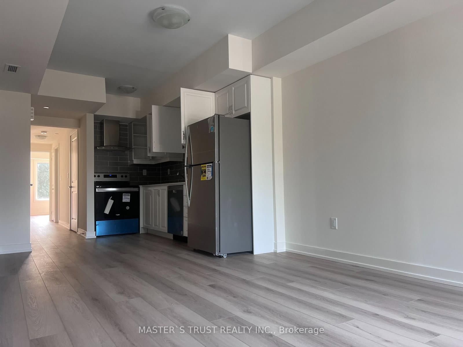 56 Elizabeth Street S, Unit 1203