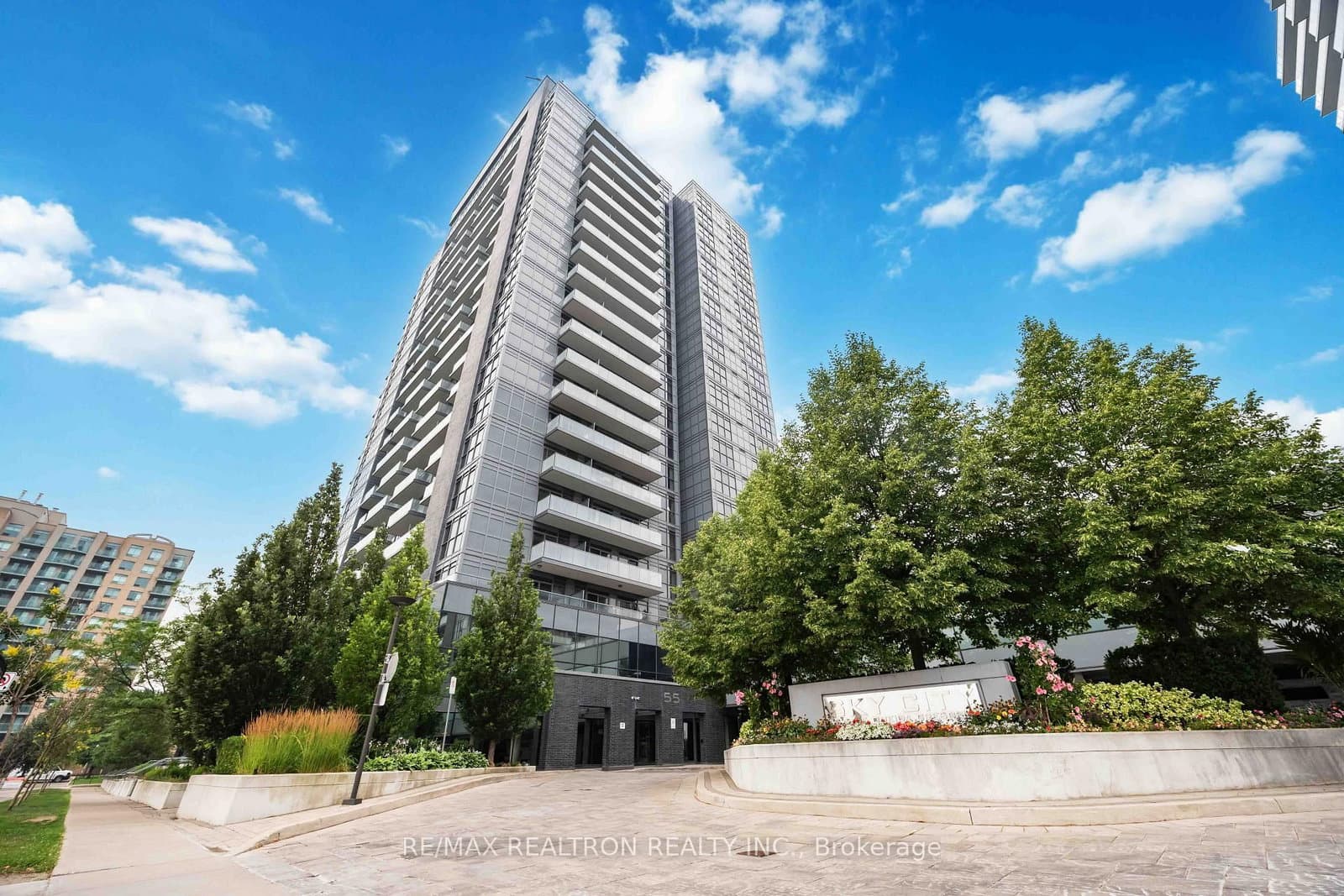 55 Oneida Crescent, Unit 1904