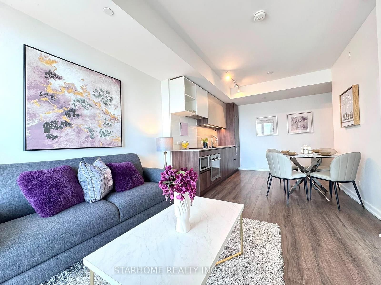 1000 Portage Parkway, Unit 1515