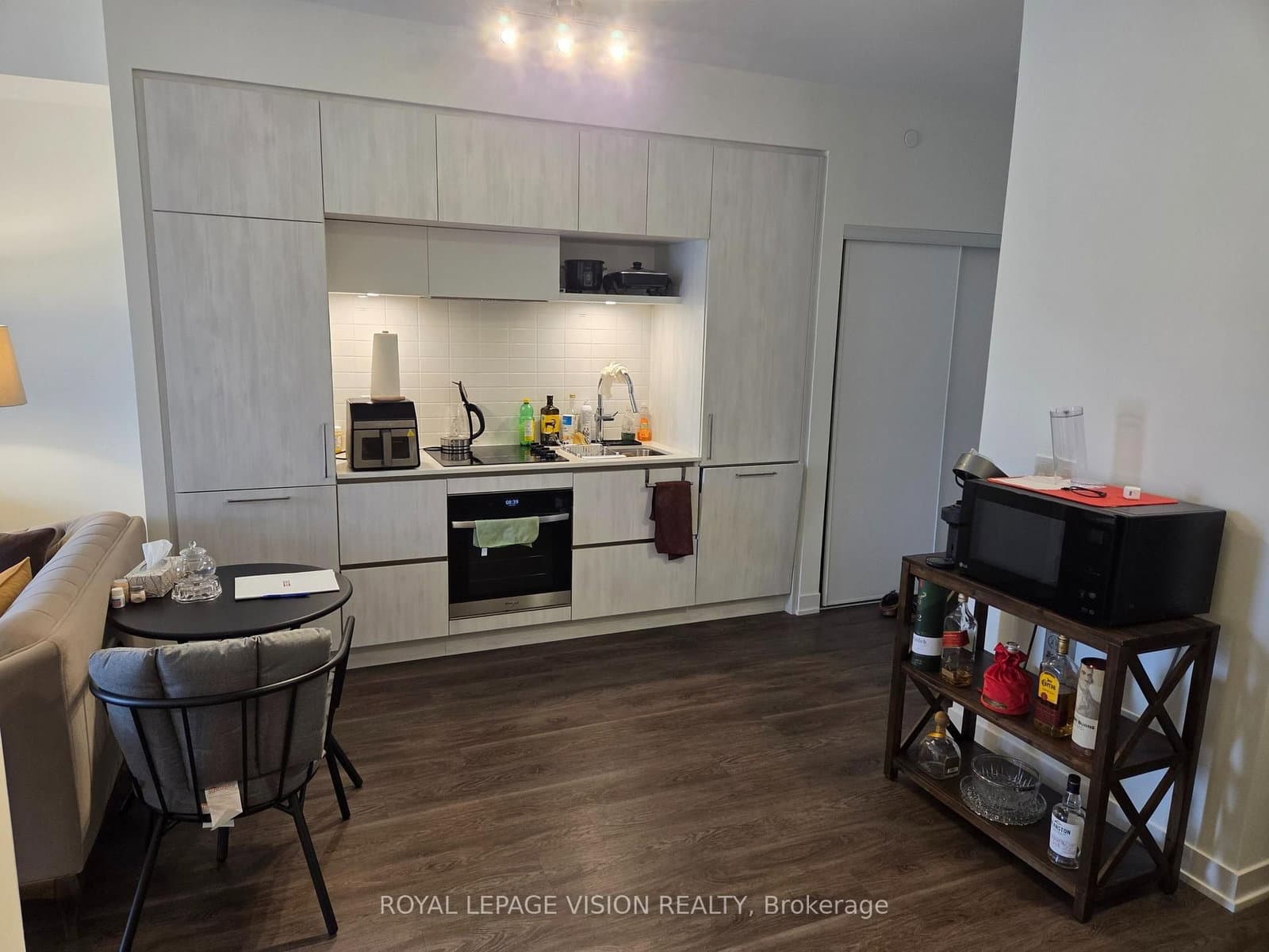 #217 - 6 David Eyer Road