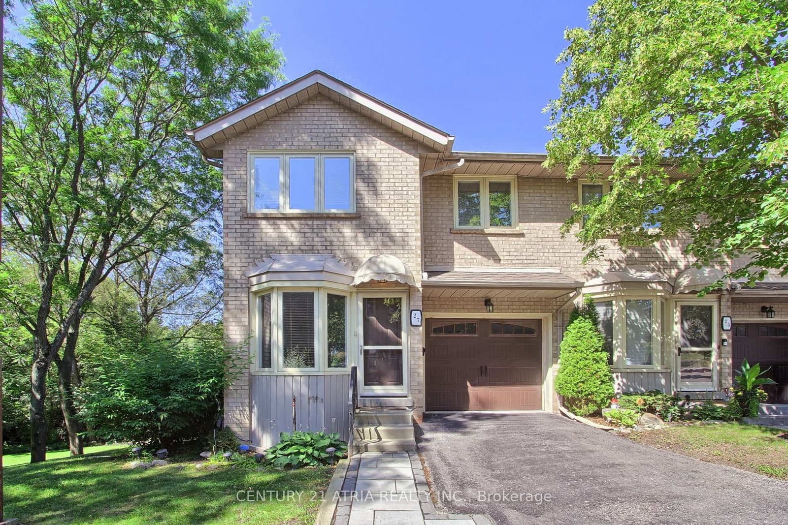 27 Anderson Place