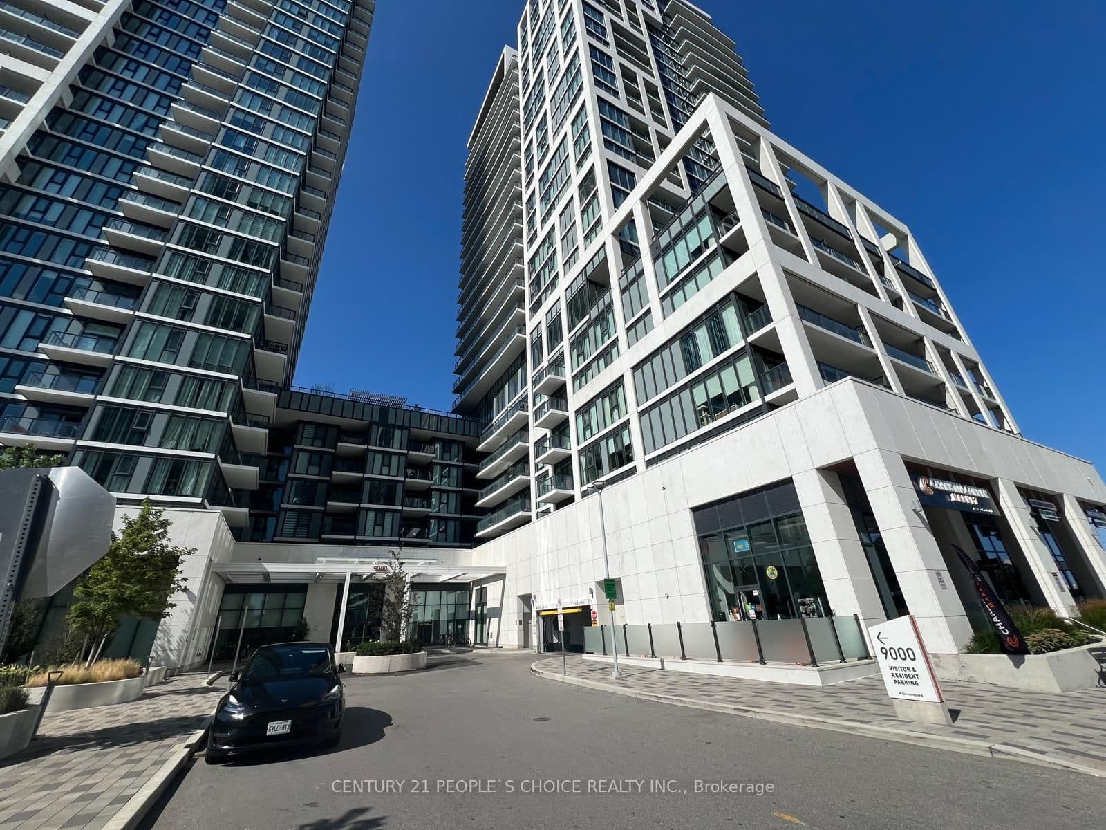 #925 - 9000 Jane Street