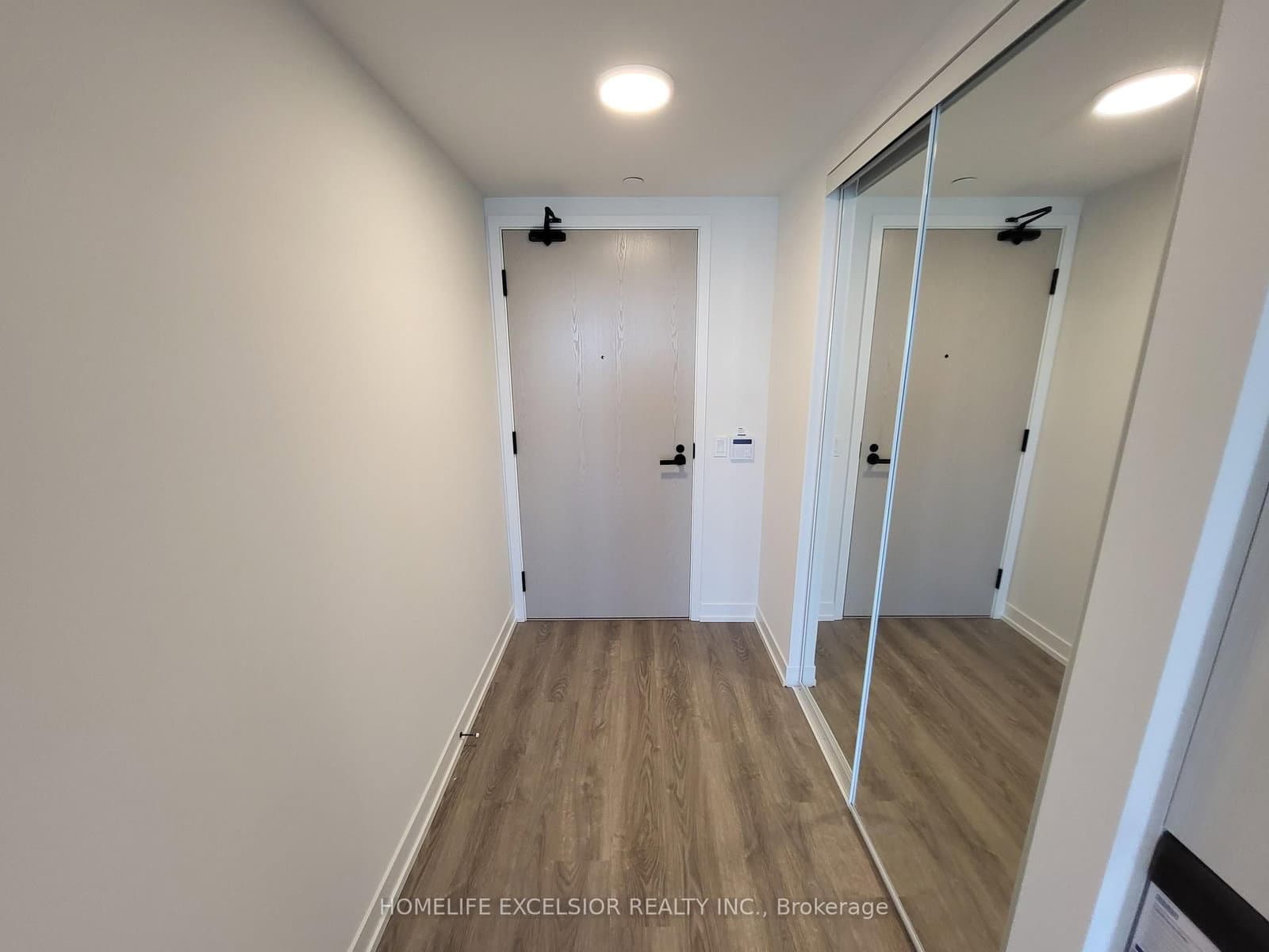195 Commerce Street, Unit 2808