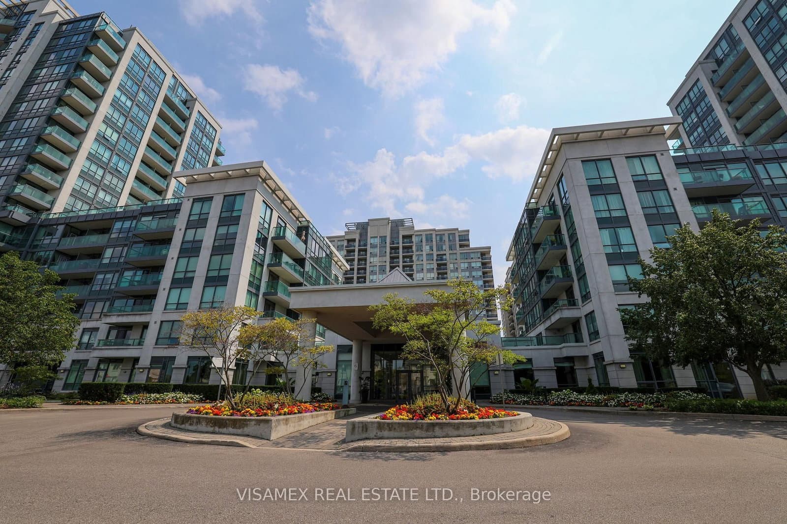 #210 - 20 North Park Road