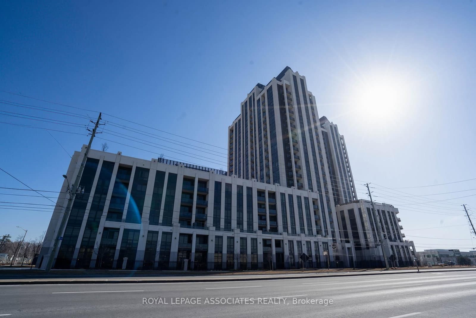 9085 Jane Street, Unit 506