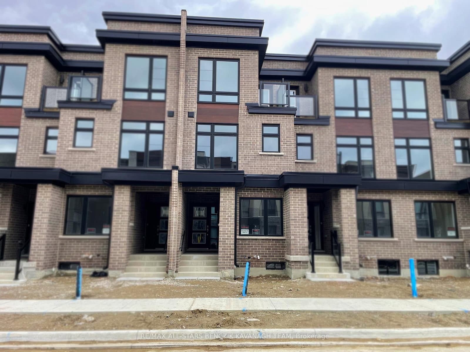 66 Stauffer Crescent