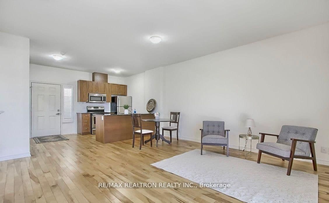 128 Barrie Street, Unit 204