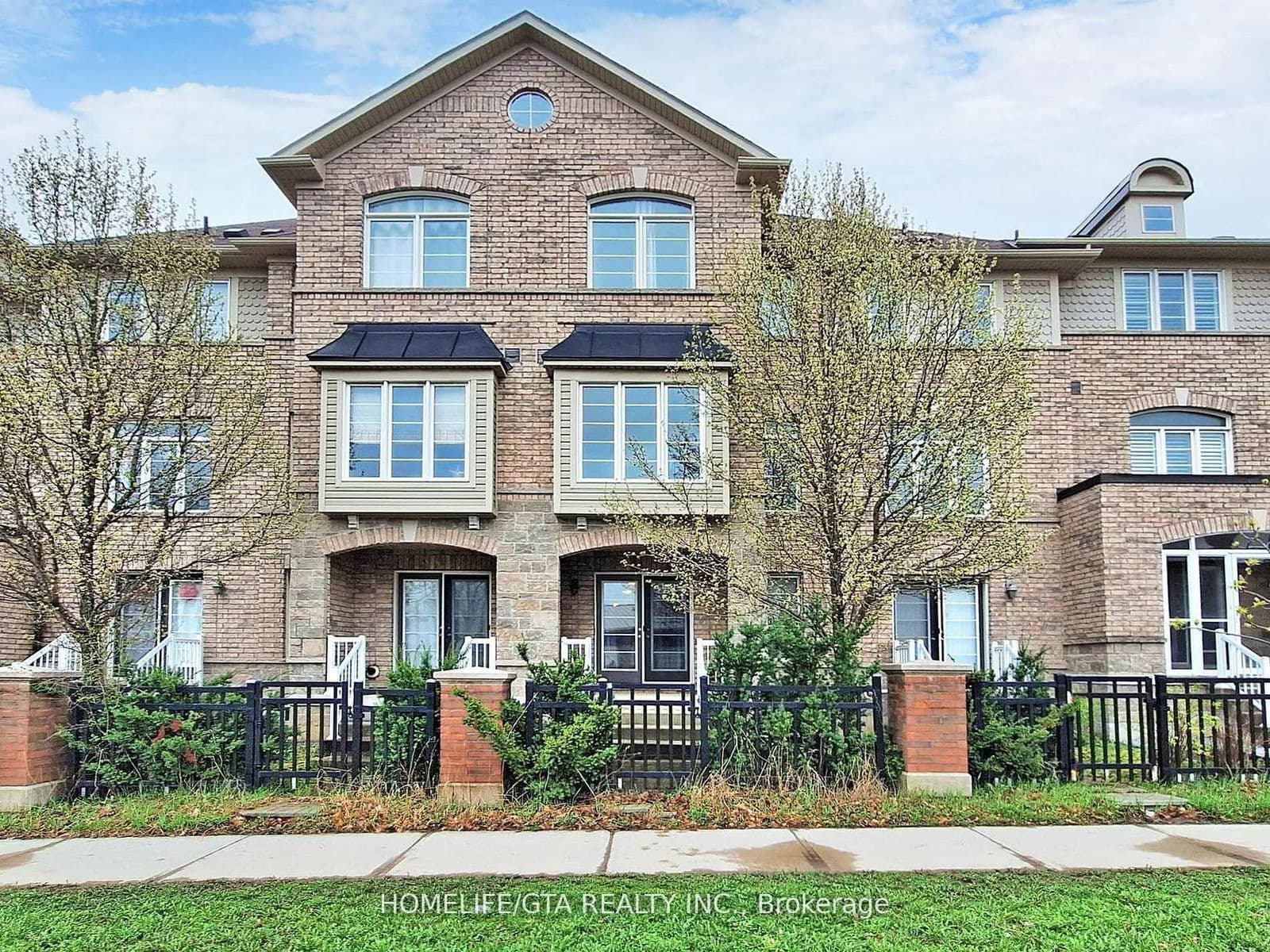 105 Chokecherry Crescent