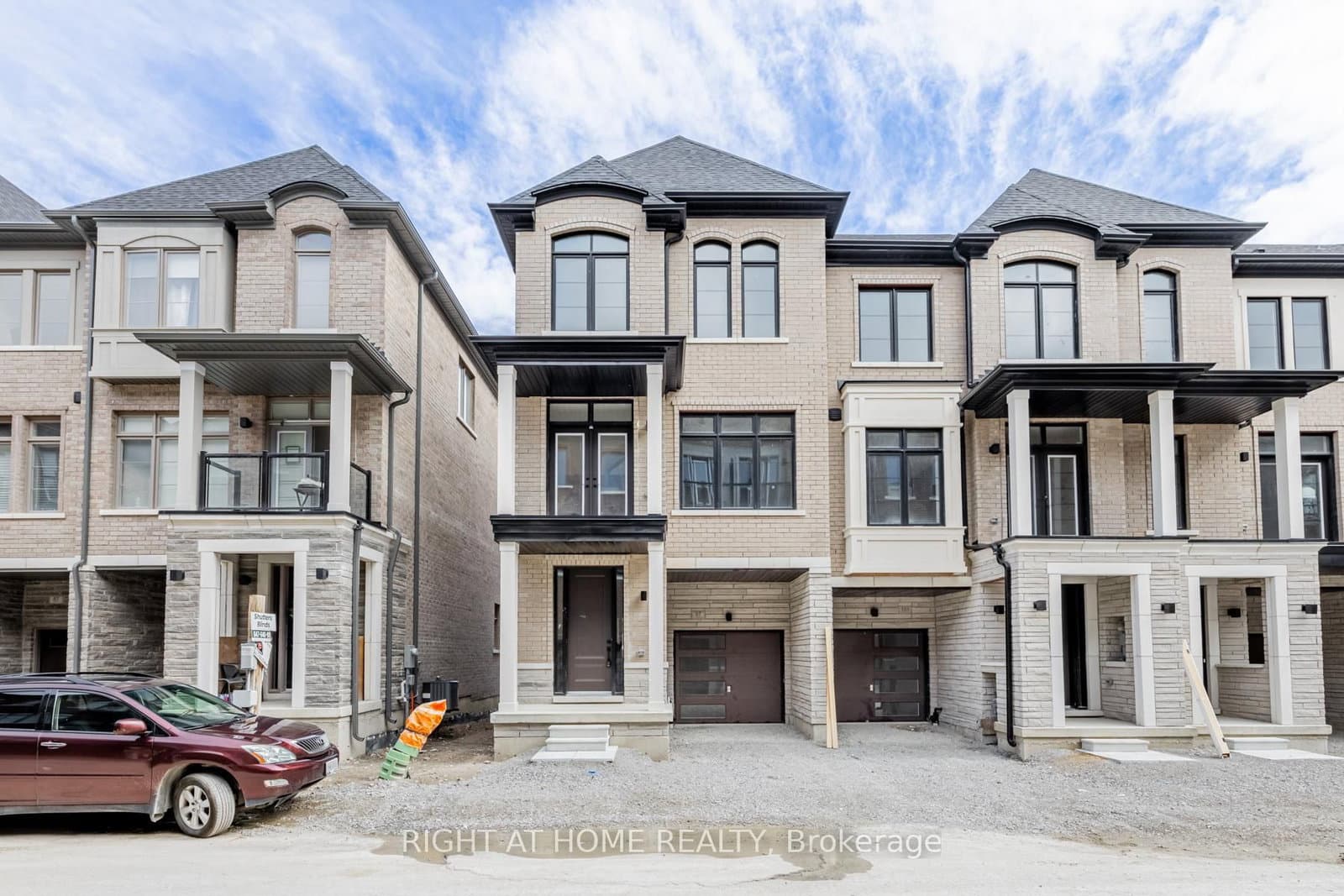 97 De La Roche Drive