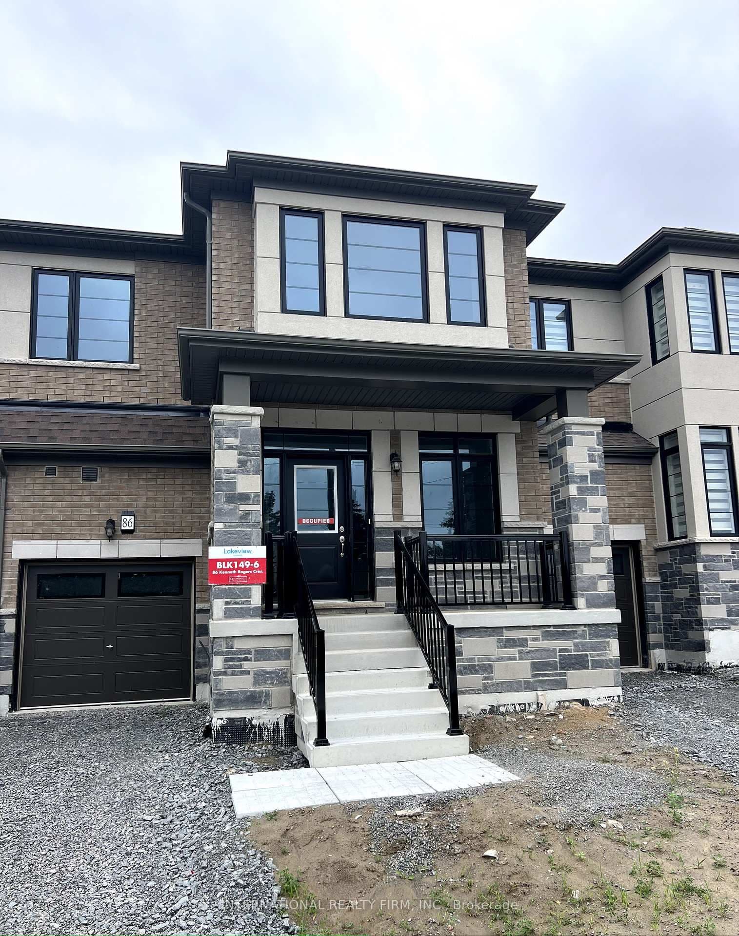 86 Kenneth Rogers Crescent