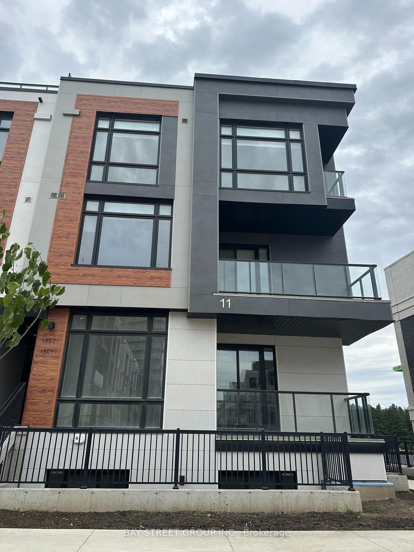 11 David Eyer Road, Unit 1501