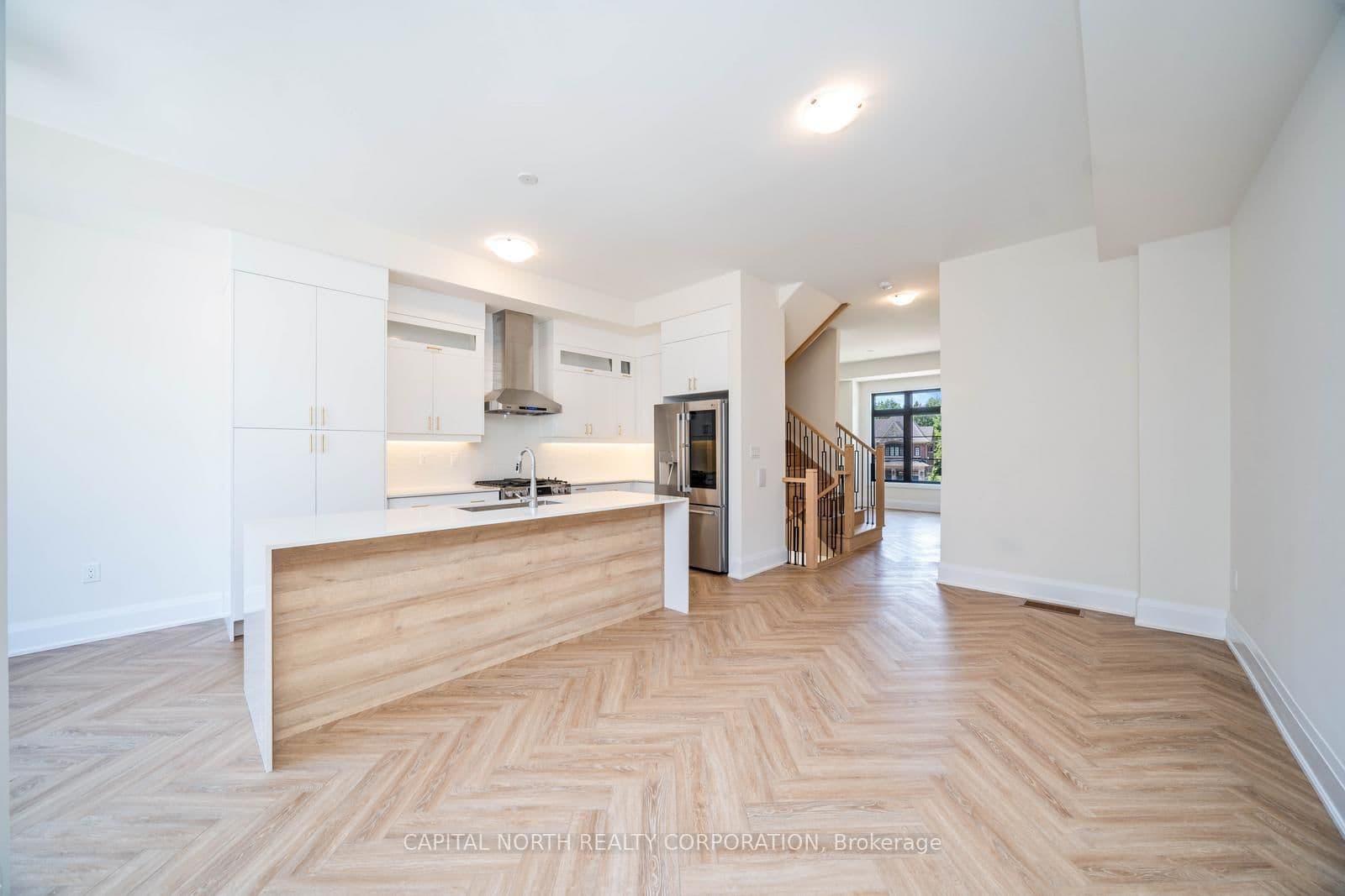 154 De La Roche Drive