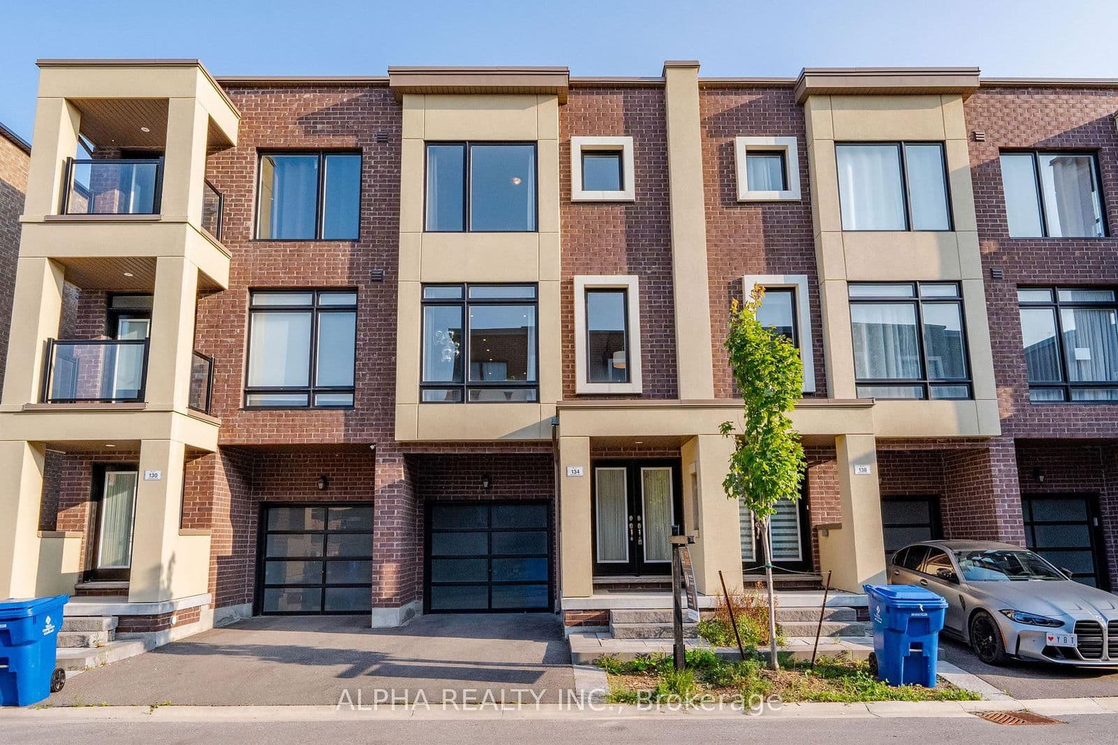 134 Moneypenny Place