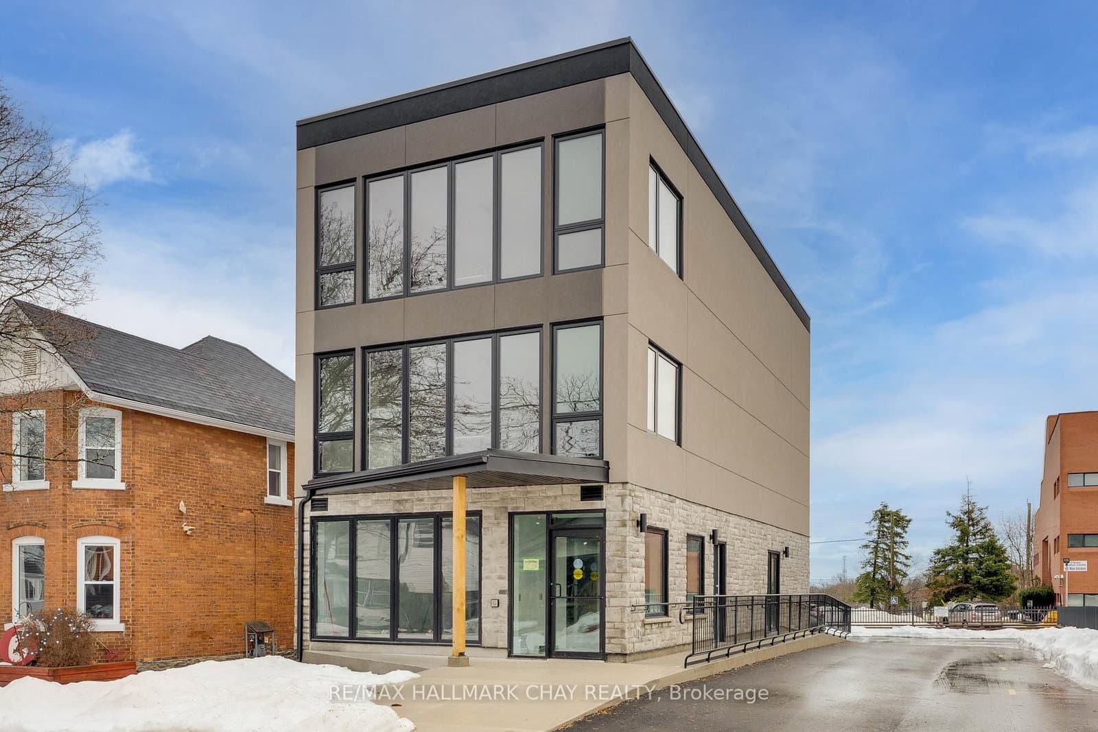 163 Mary Street, Unit A