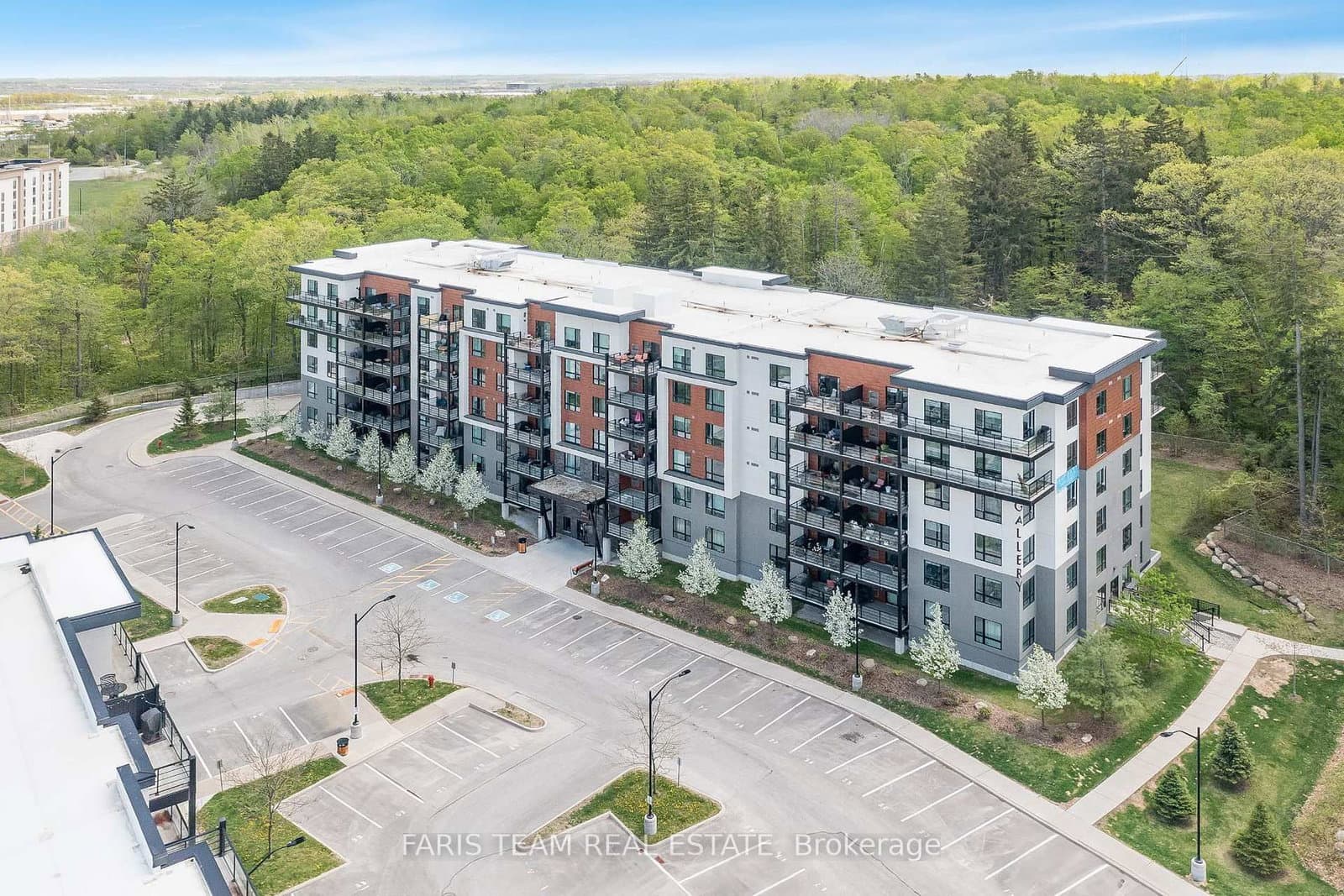 304 Essa Road, Unit 212