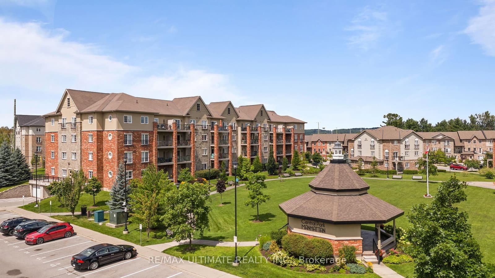 41 Ferndale Drive S, Unit 212