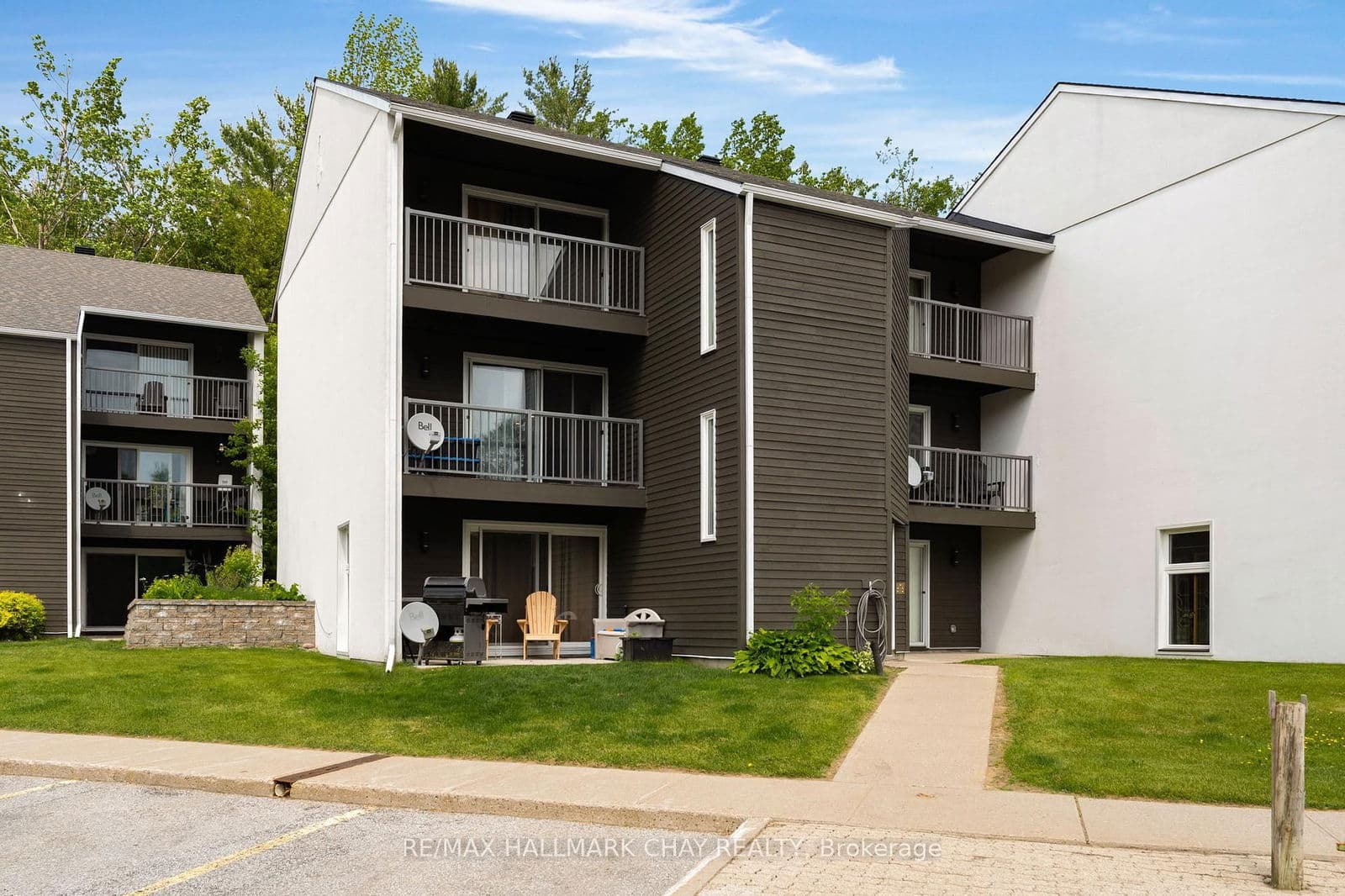 1102 Horseshoe Valley Road W, Unit 216