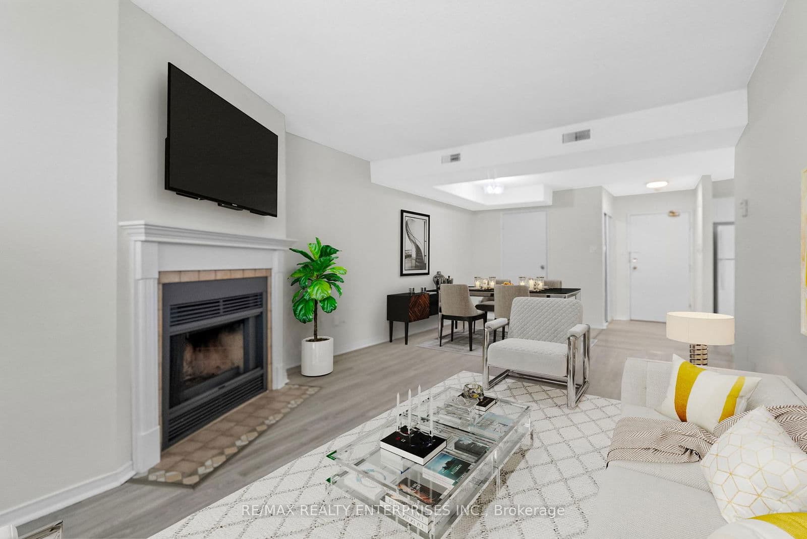 126 Bell Farm Road, Unit B04