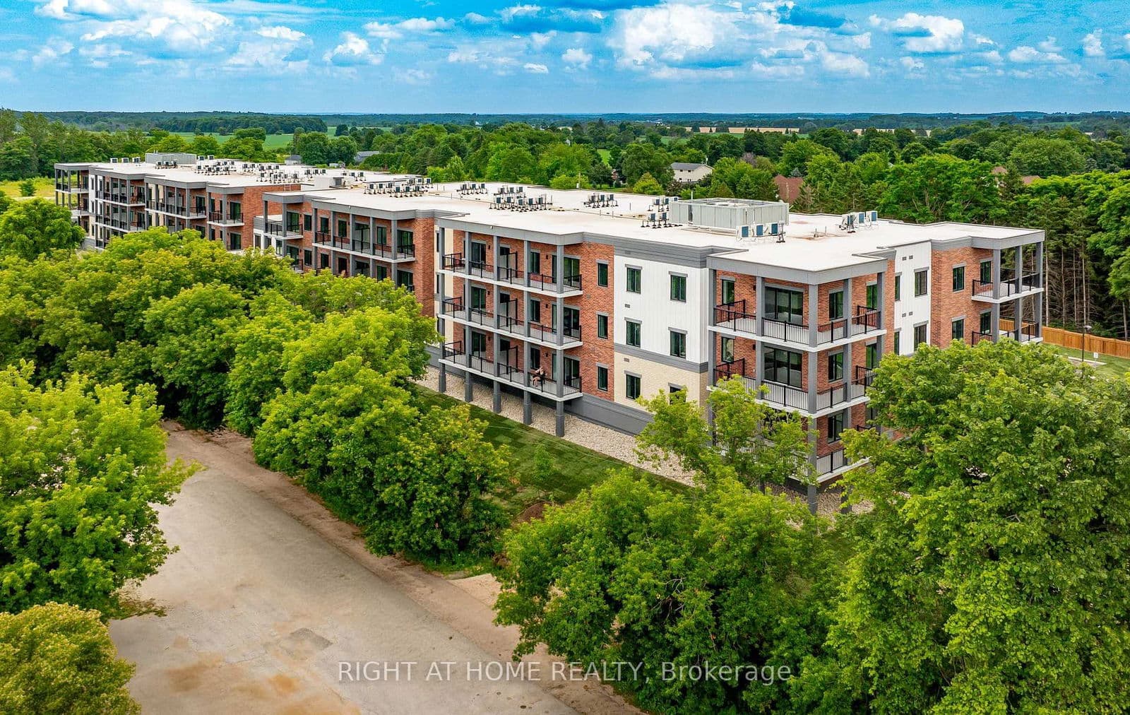 121 Mary Street, Unit 321