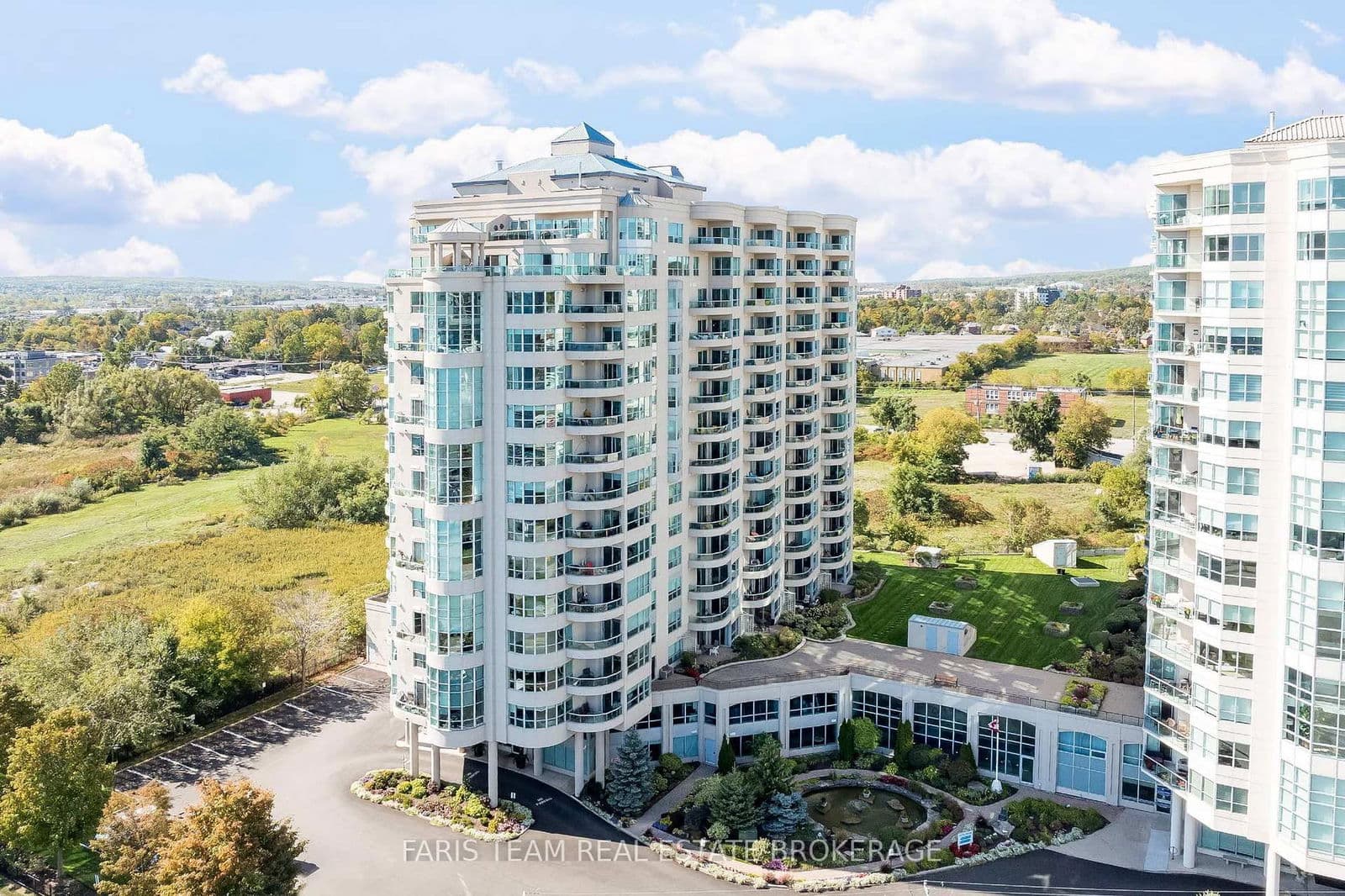 #1409 - 2 Toronto Street