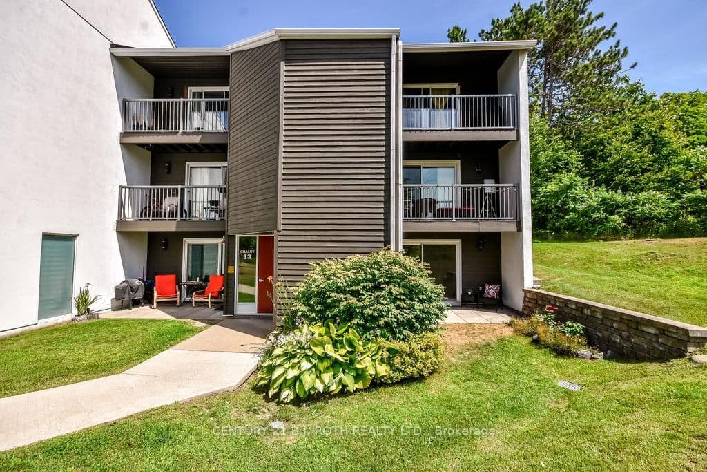 #126 - 1102 HORSESHOE VALLEY Road