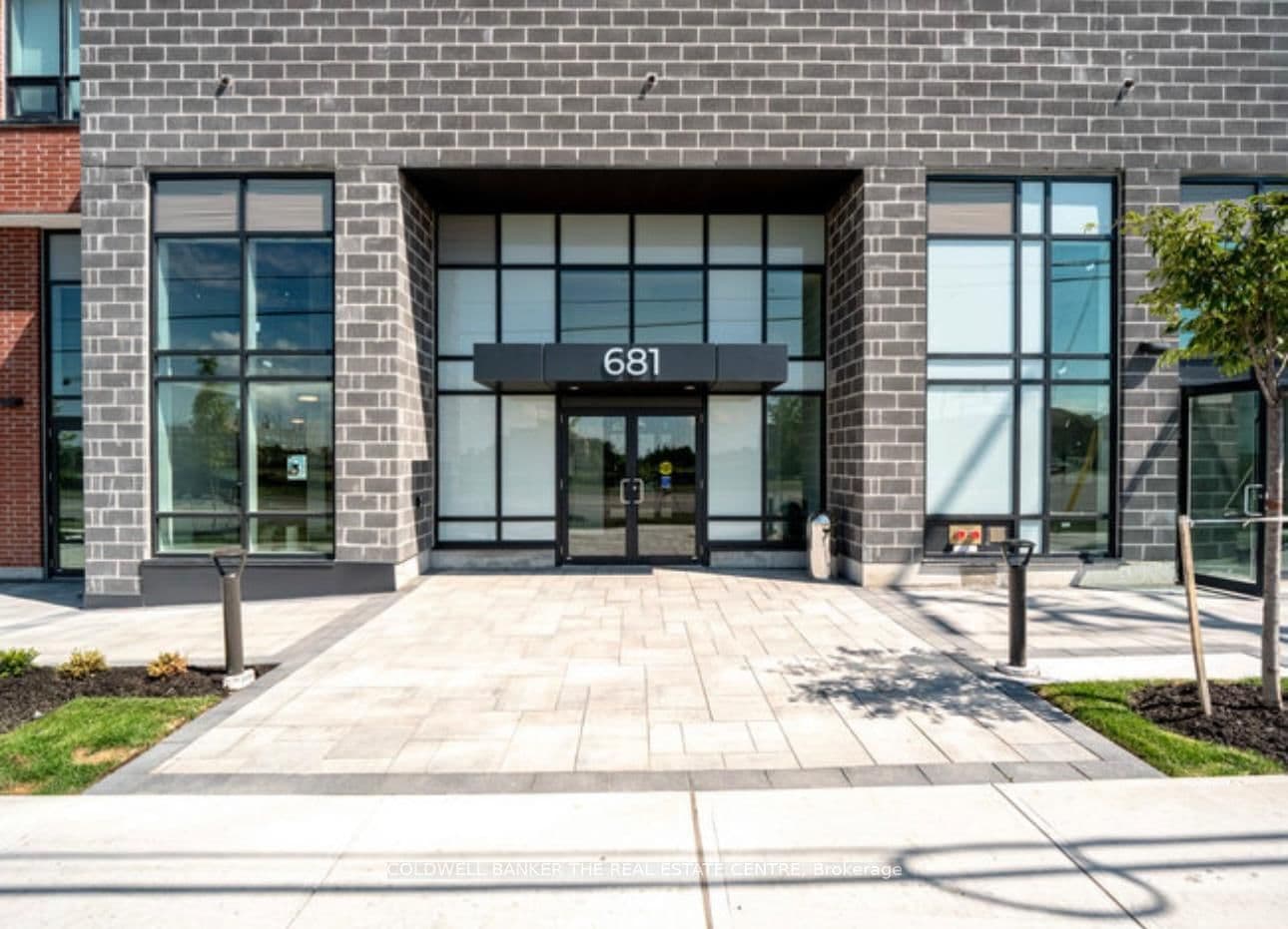 #516 - 681 Yonge Street