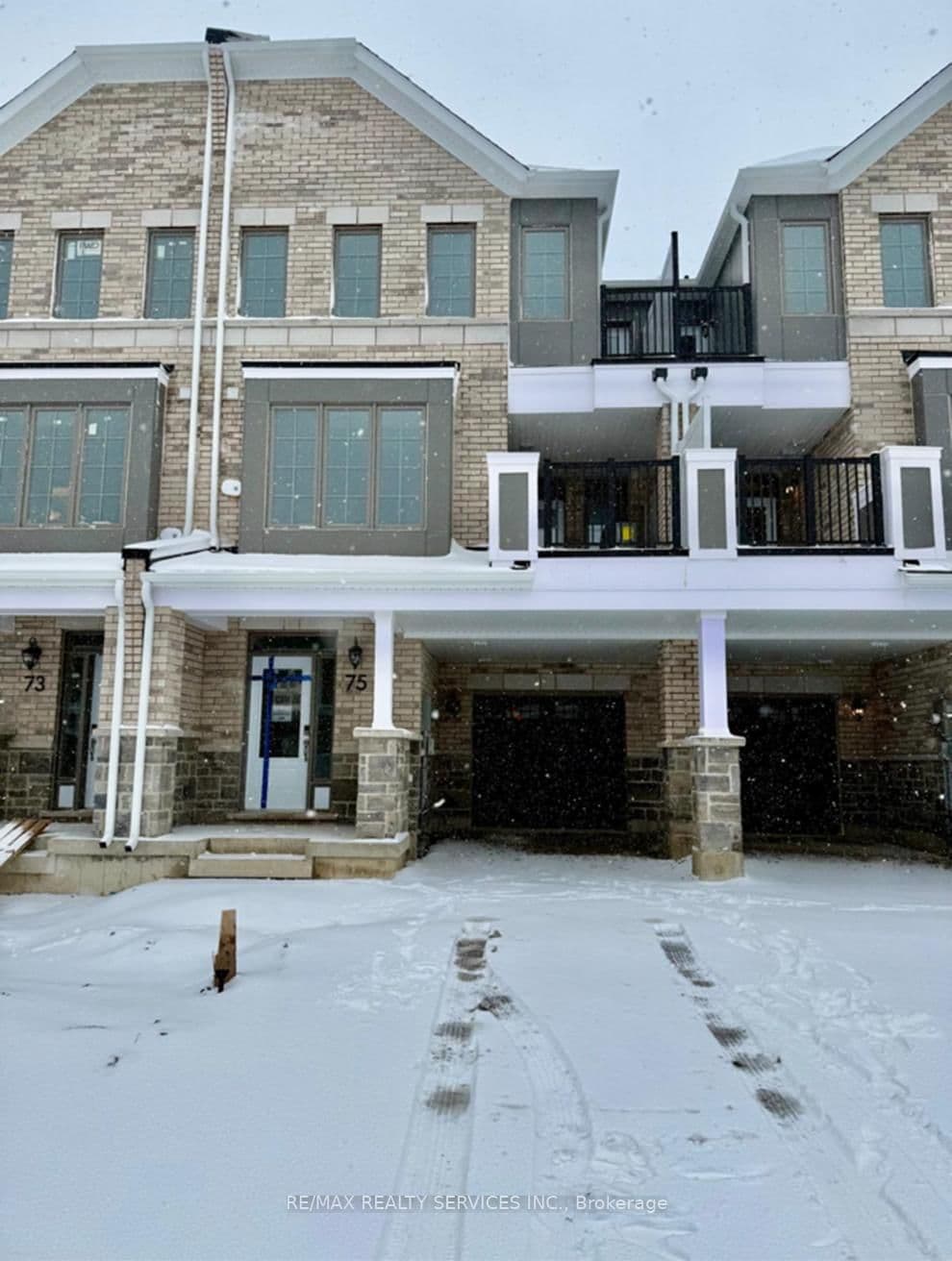 75 Vinewood Crescent