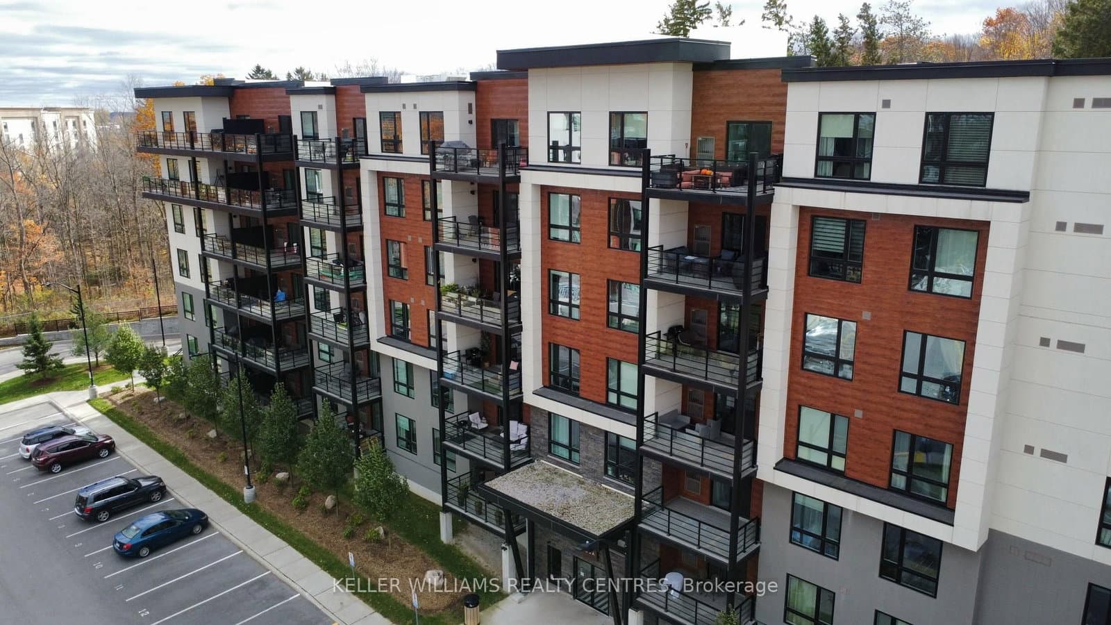 304 Essa Road, Unit 307