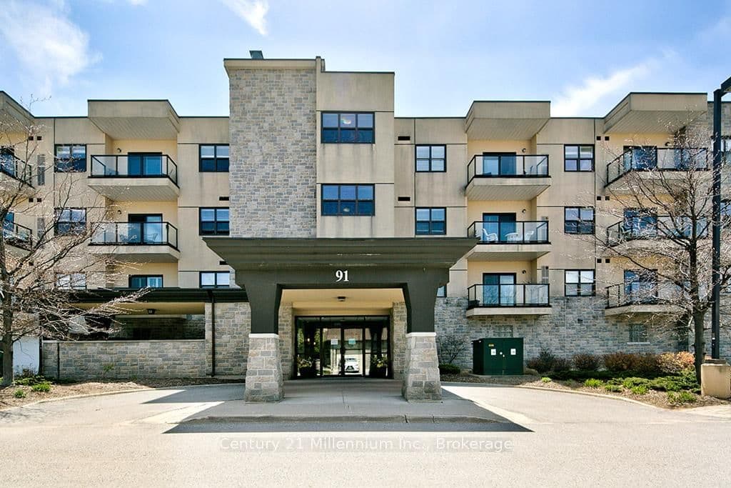 #302 - 91 Raglan Street