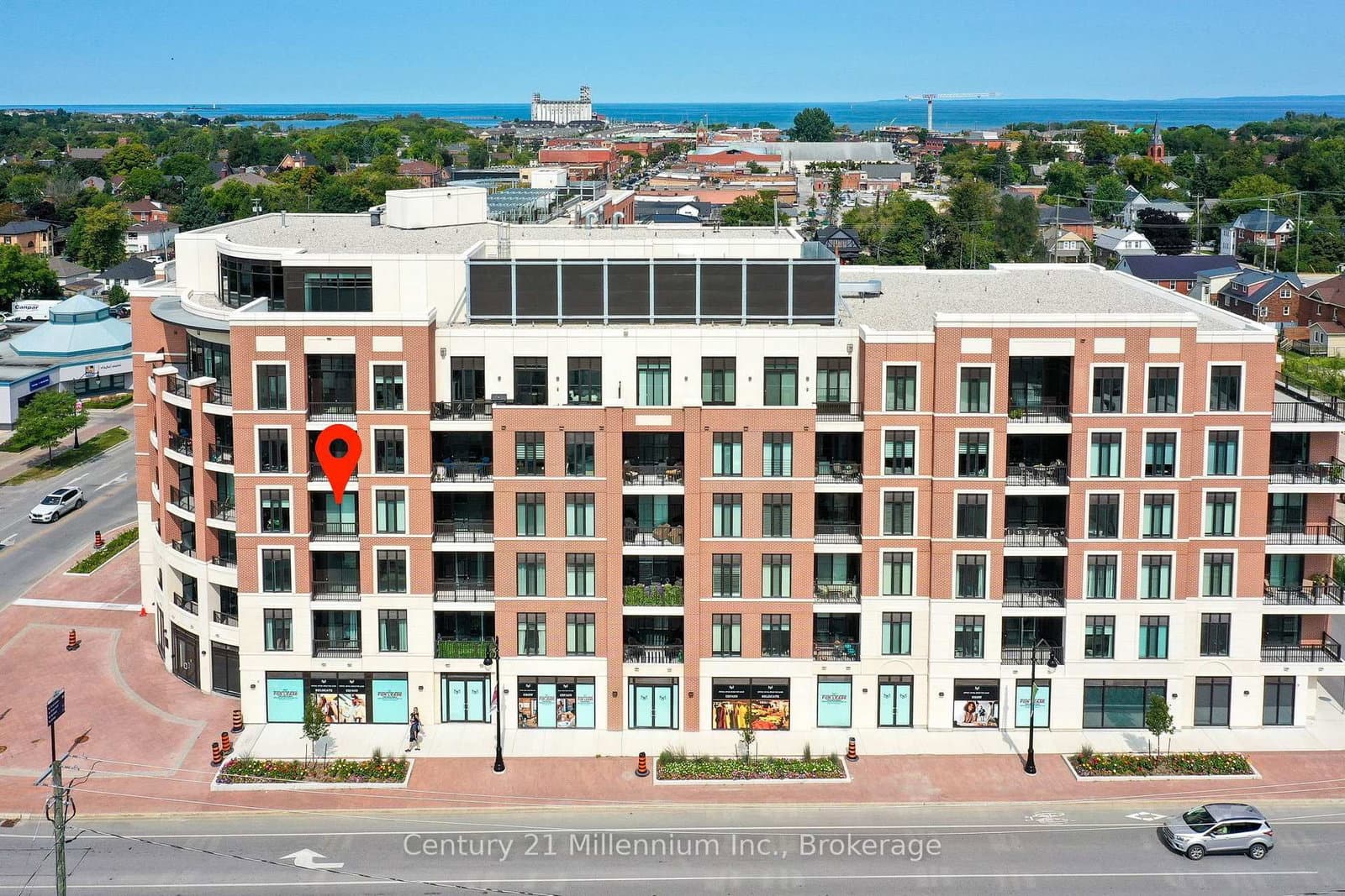 #410 - 1 Hume Street