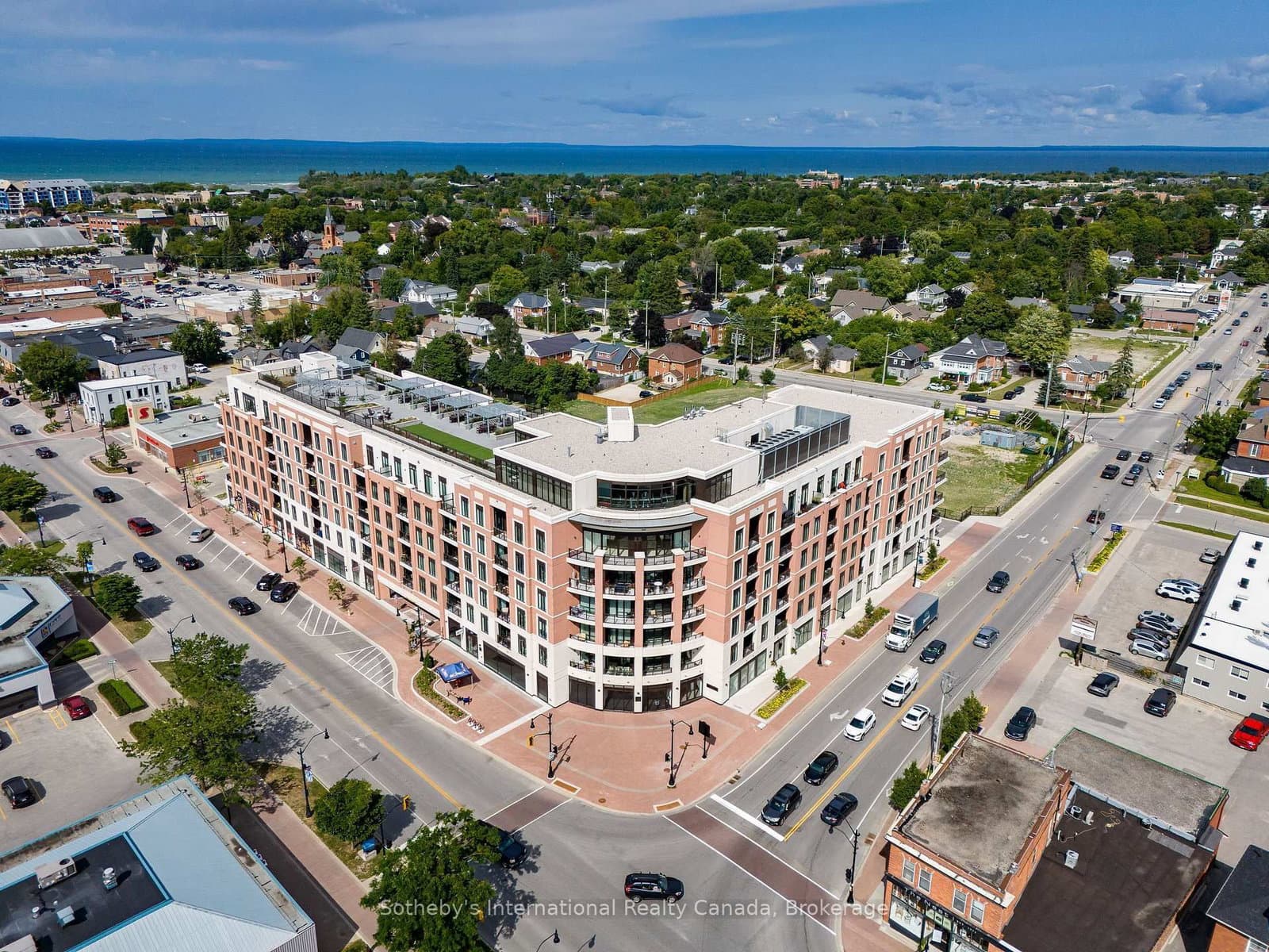 #PH610 - 1 Hume Street