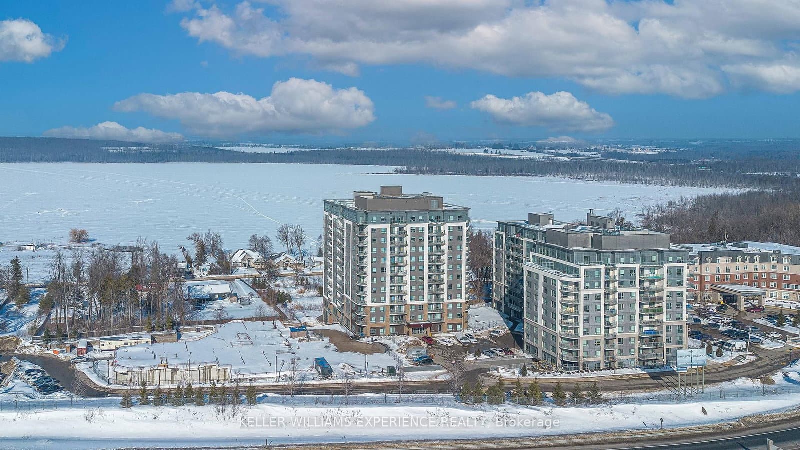 56 Lakeside Terrace, Unit 808