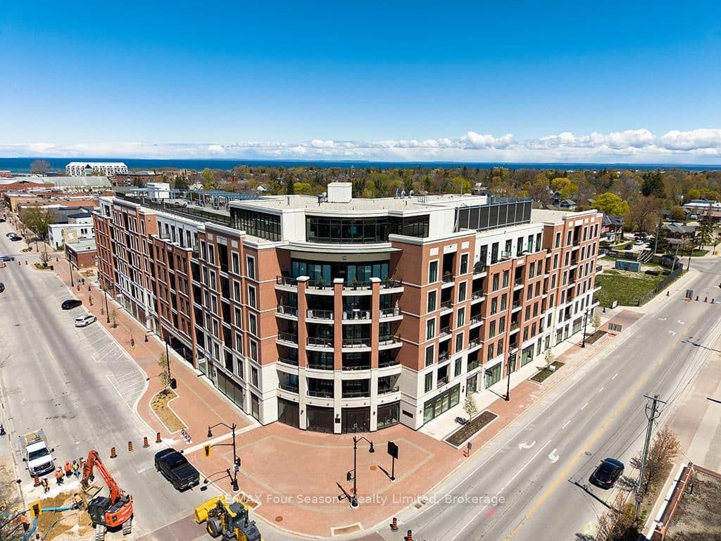 #402 - 1 Hume Street