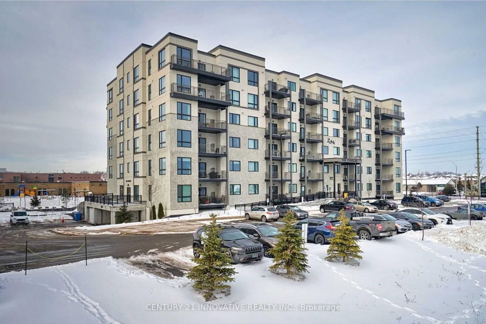 295 Cundles Road E, Unit 303