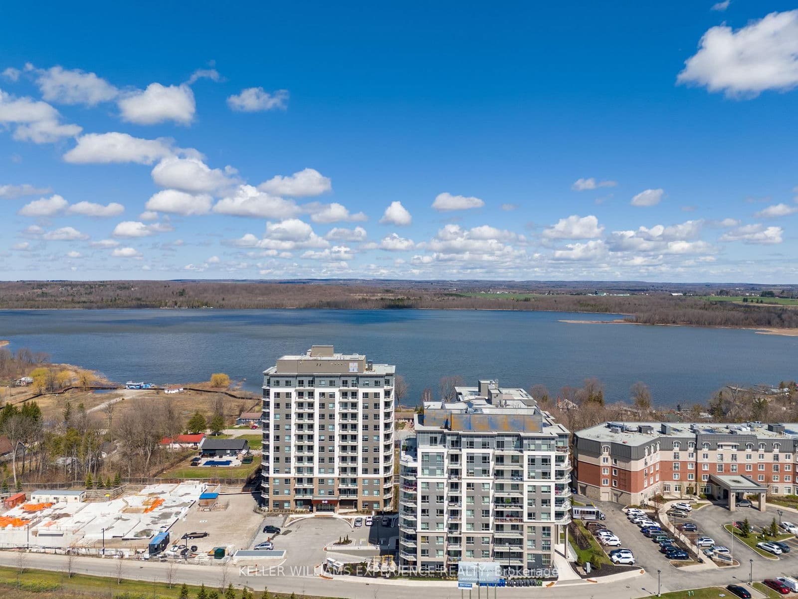 58 Lakeside Terrace, Unit 608