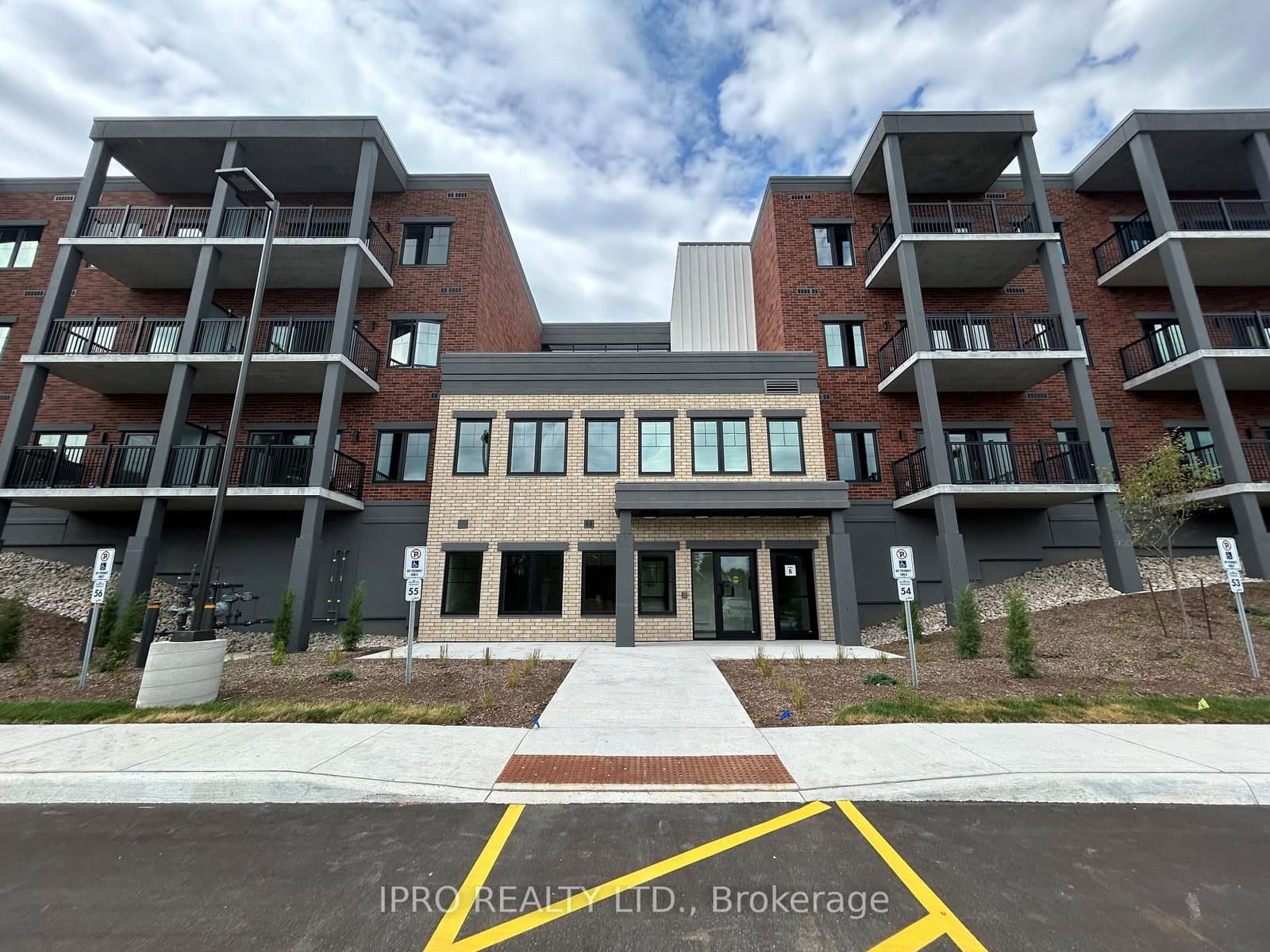 121 mary Street, Unit 205