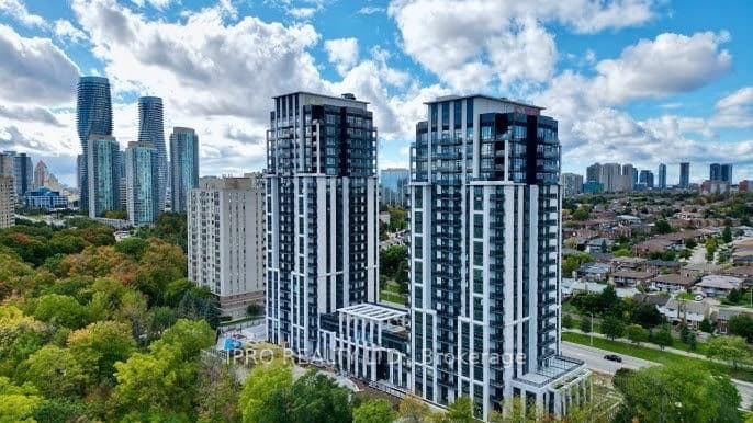 202 Burnhamthorpe Road E, Unit 1707