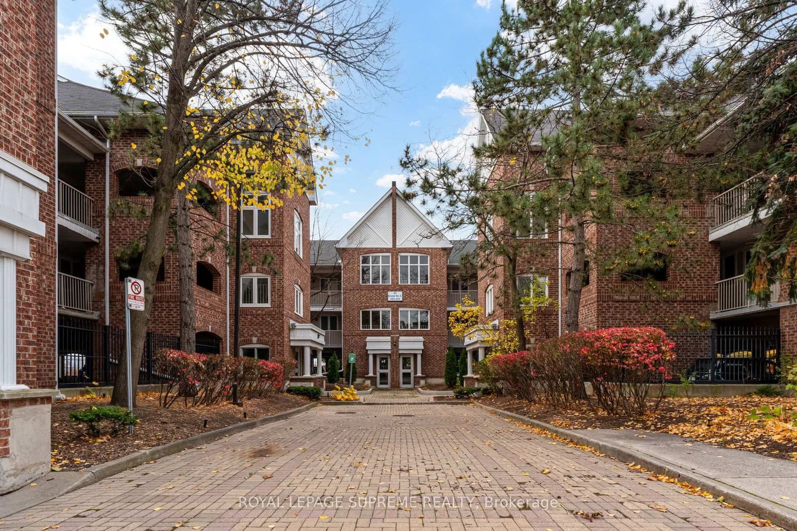 65 Bristol Road E, Unit 228