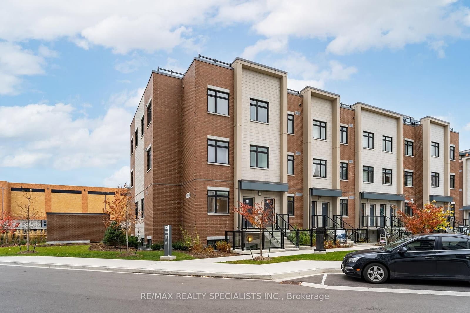 1060 Douglas Mccurdy Comm, Unit 142