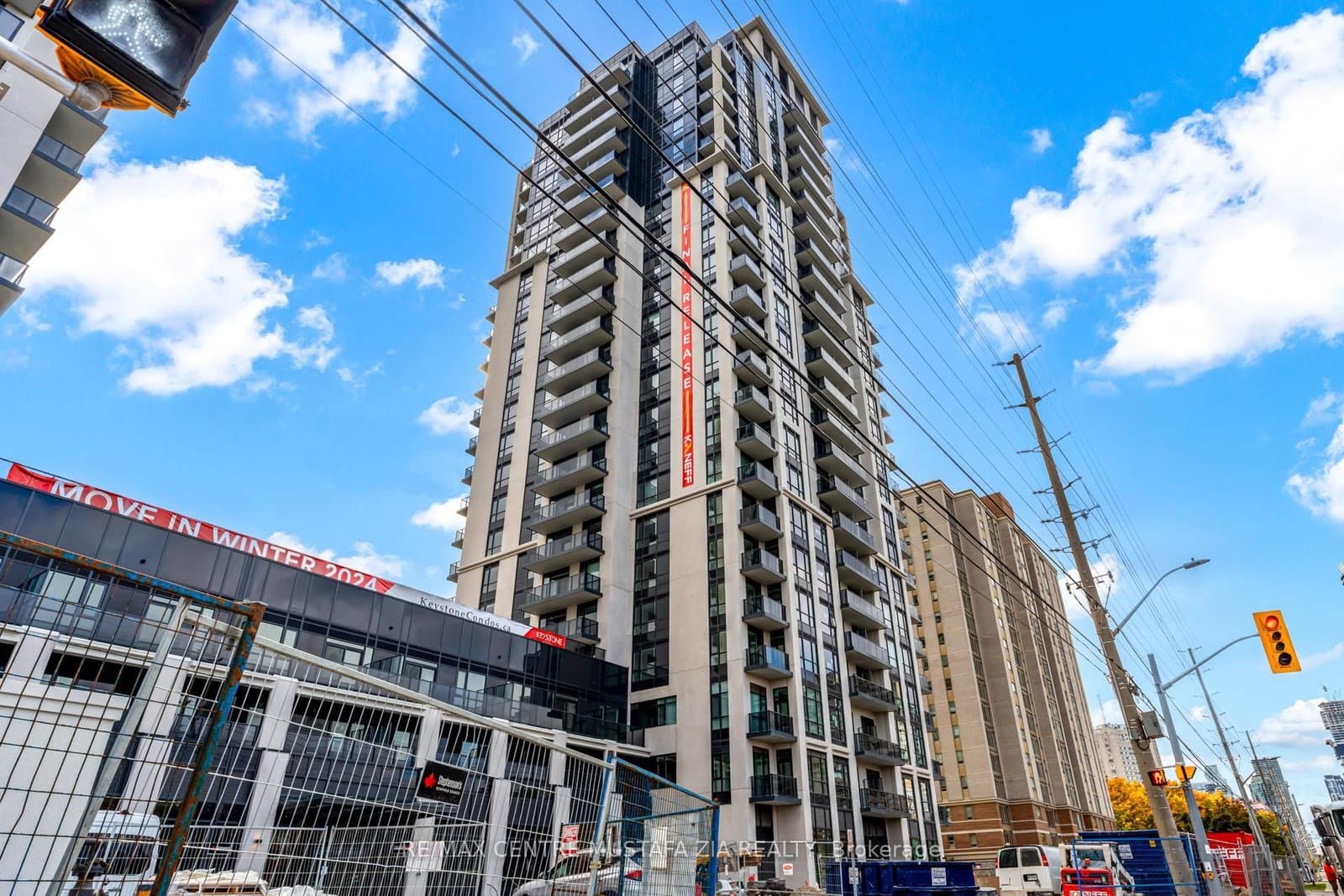 202 Burnhamthorpe Road E, Unit 1204