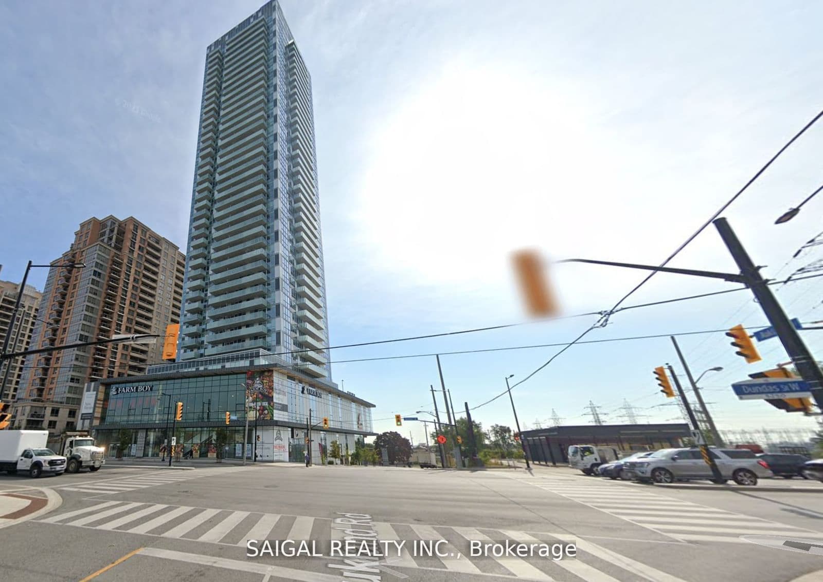 5249 Dundas Street W, Unit 808