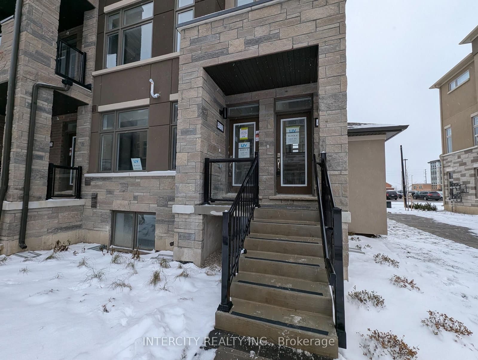 25 Fieldridge Crescent, Unit 45