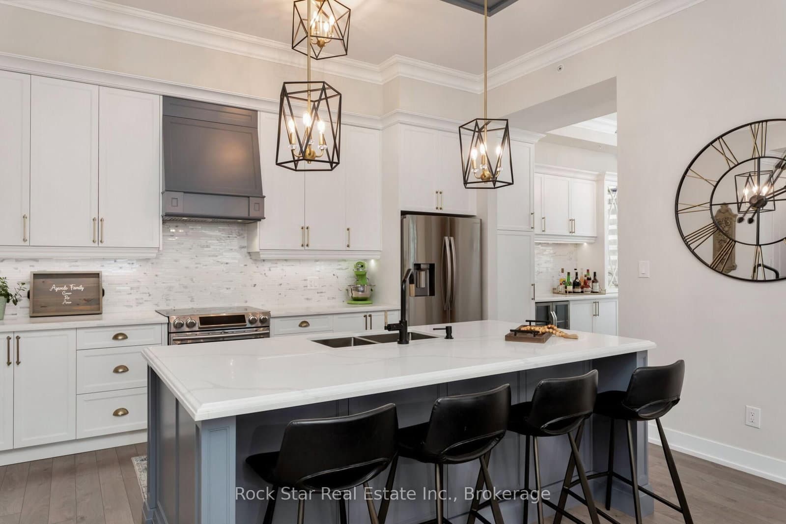 150 Oak Park Boulevard, Unit 519