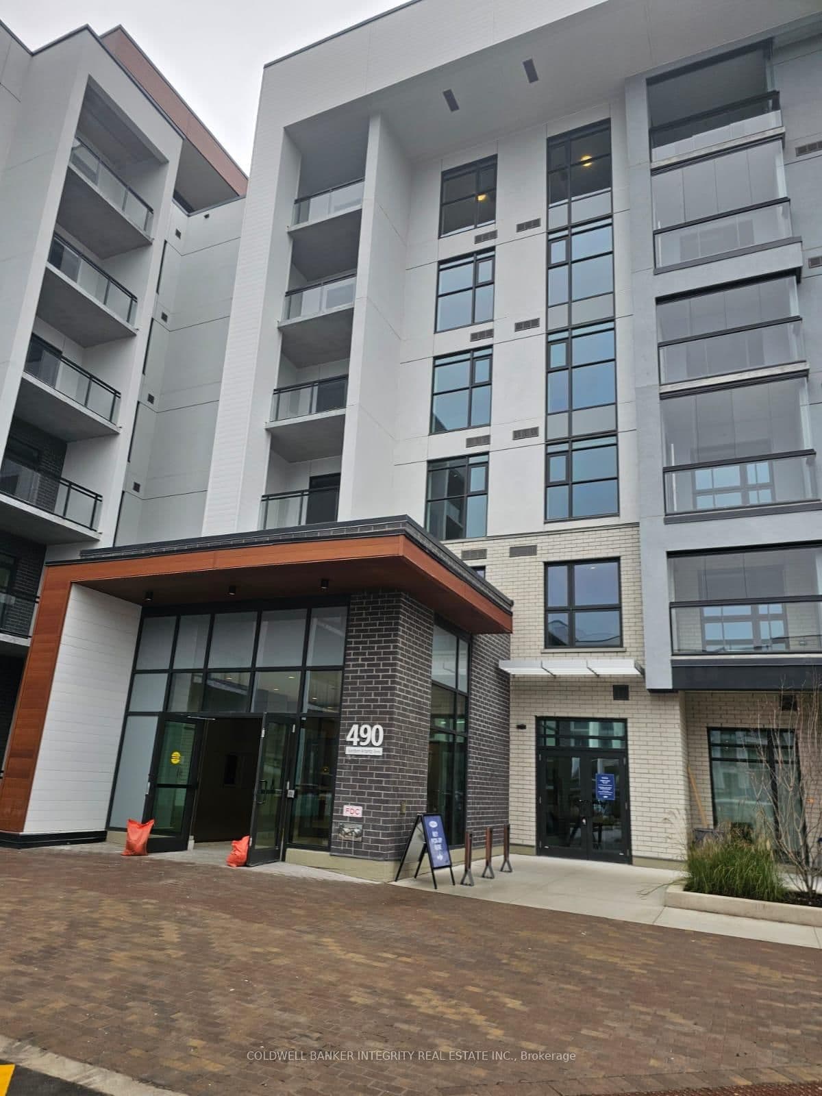 490 Gordon Krantz Avenue, Unit 209