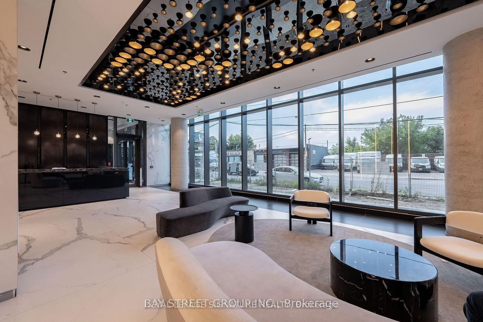 10 Graphophone Grove N, Unit 604