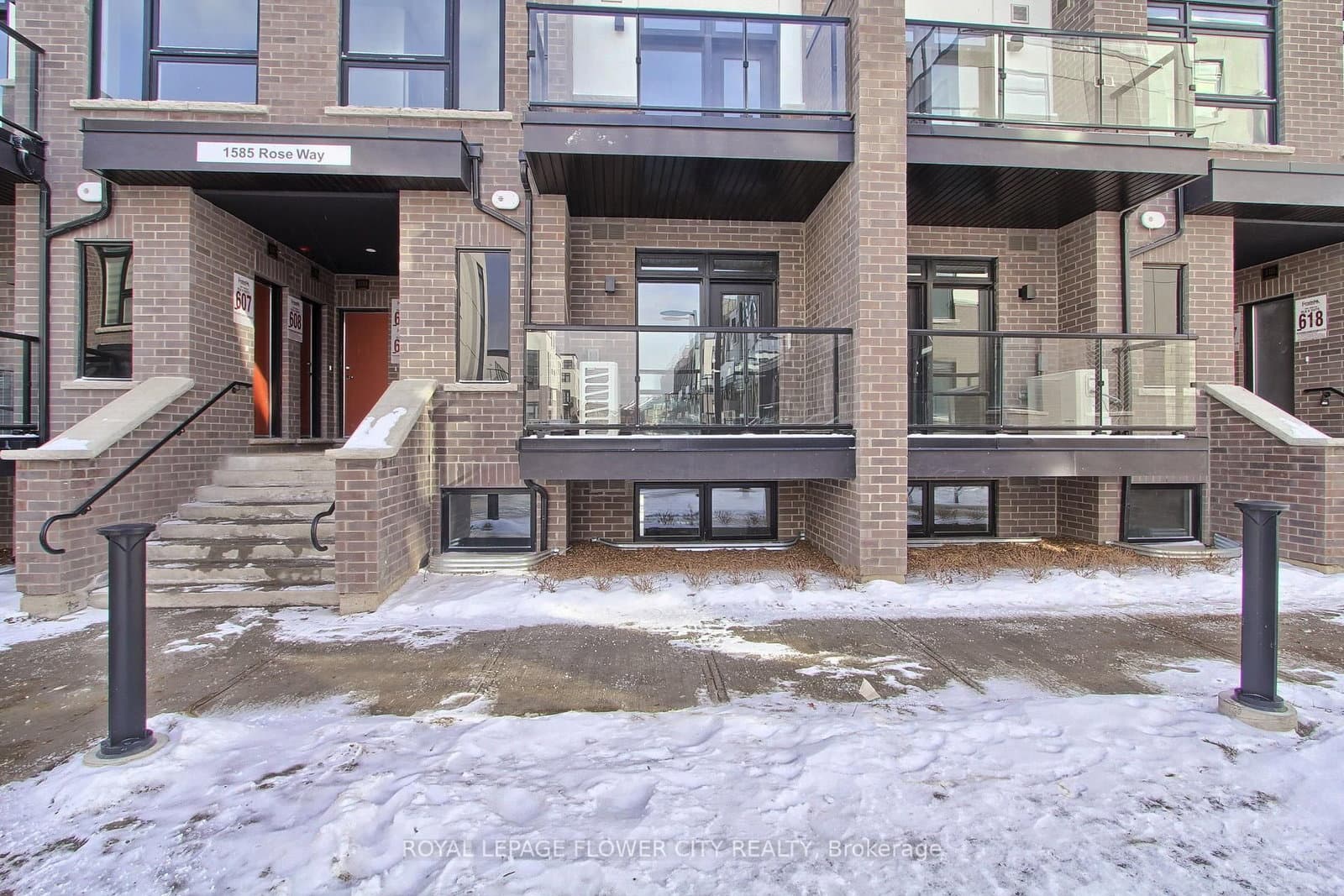 1589 Rose Way, Unit 112