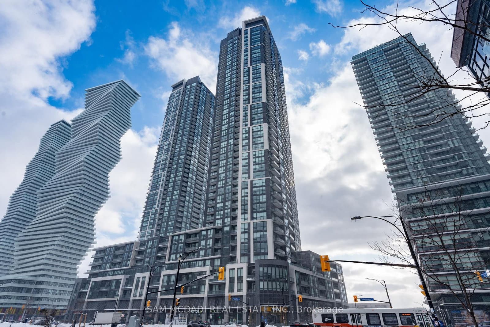 510 Curran Place, Unit PH05