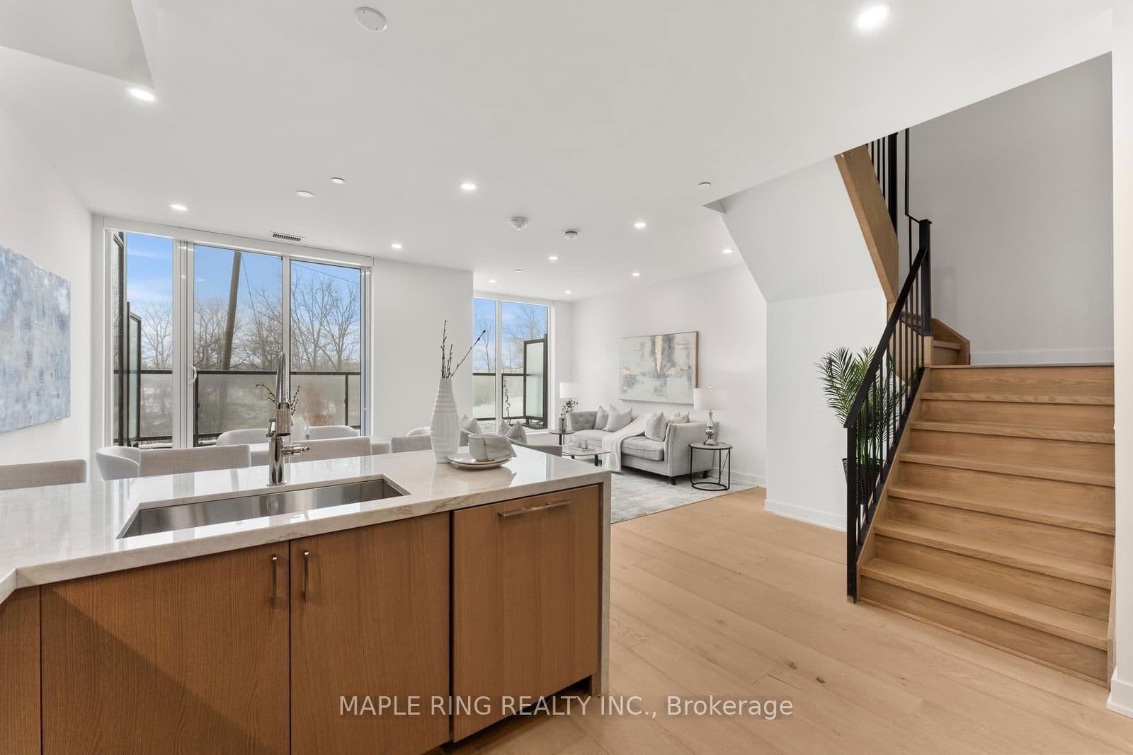 2489 Taunton Road, Unit 110