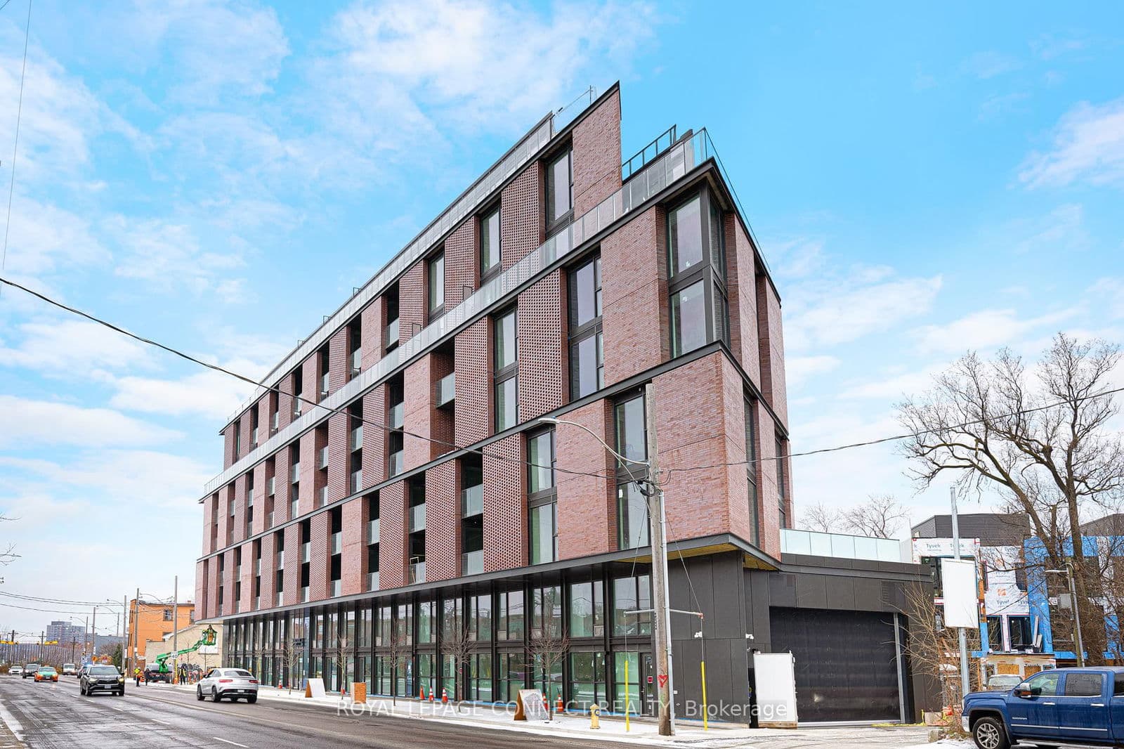 2625 Dundas Street W, Unit 313